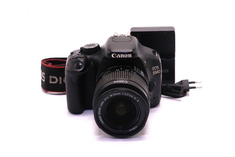 Камера Canon EOS 550D kit (пробег 28000 кадров)