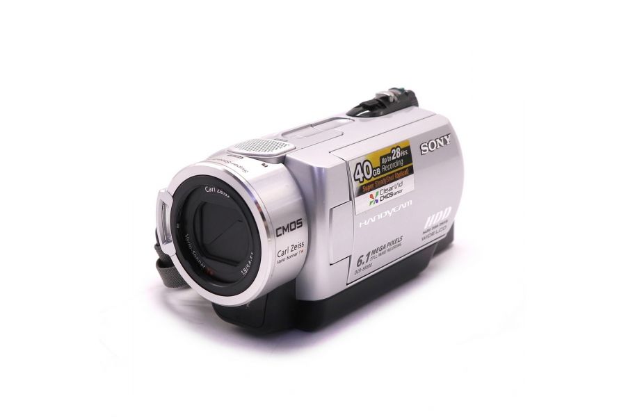 С жестким диском 40ГБ видеокамера Sony DCR-SR300E