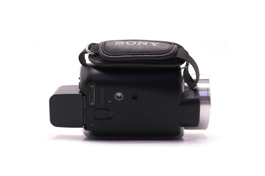 С жестким диском 40ГБ видеокамера Sony DCR-SR300E