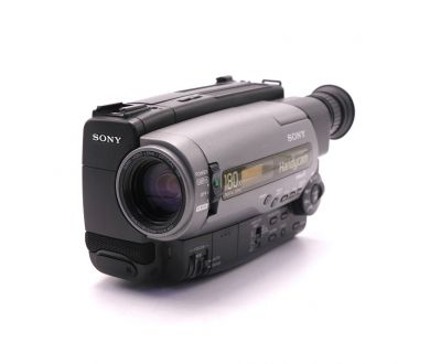 Видеокамера компактная Sony CCD-TR502E Handycam