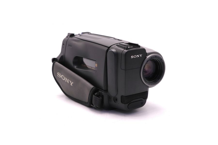 Видеокамера компактная Sony CCD-TR502E Handycam