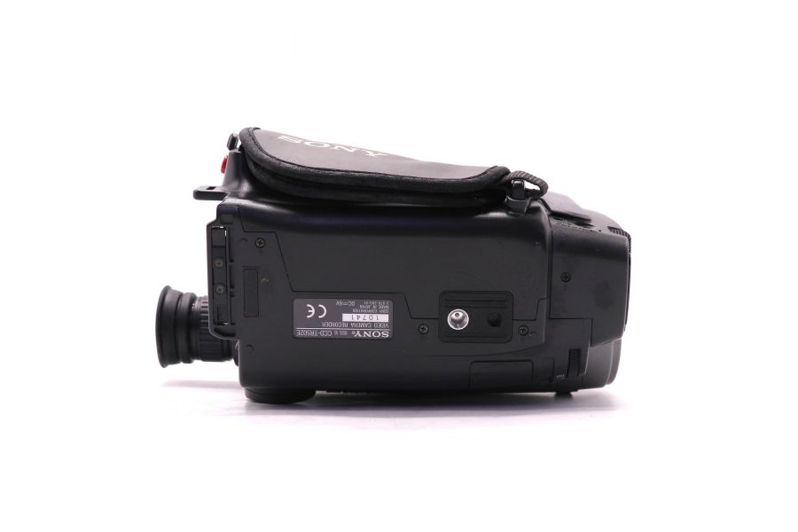 Видеокамера компактная Sony CCD-TR502E Handycam