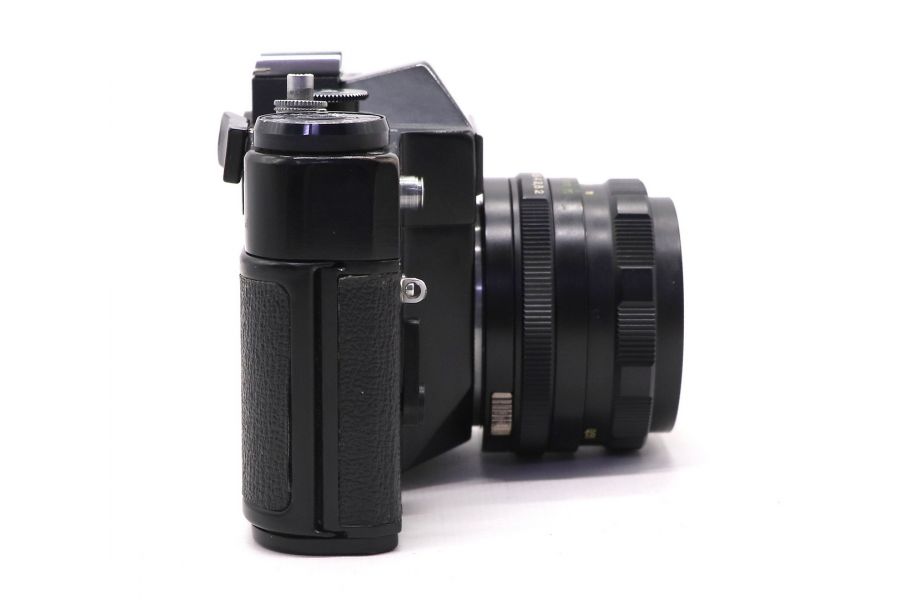Зеркальный пленочный фотоаппарат Зенит ЕМ black kit