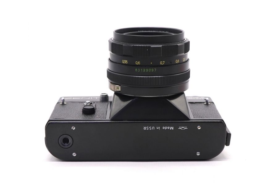 Зеркальный пленочный фотоаппарат Зенит ЕМ black kit