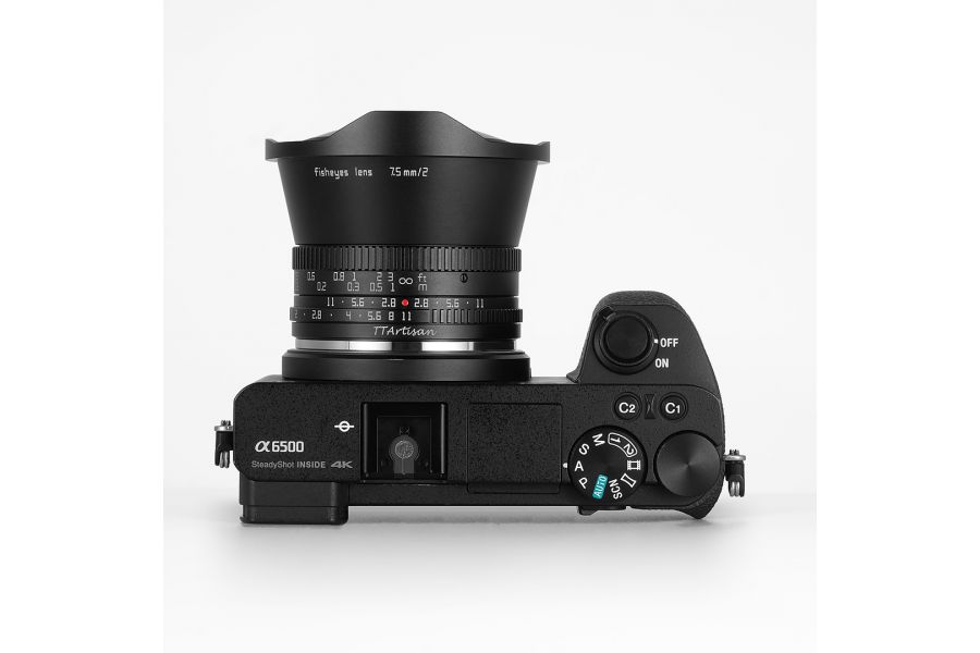 Объектив TTartisan 7.5mm f/2 для Sony E APS-C