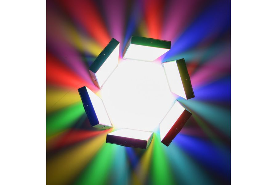 Накамерный осветитель Godox RGB Mini Creative M1