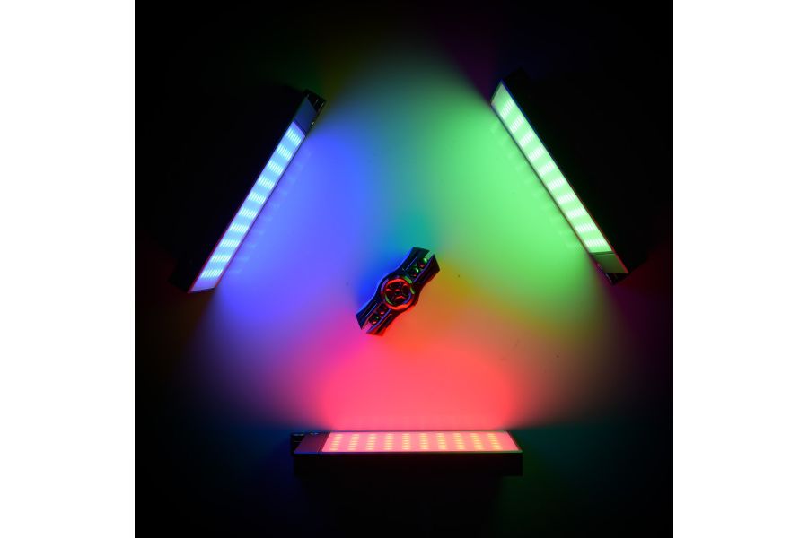 Накамерный осветитель Godox RGB Mini Creative M1