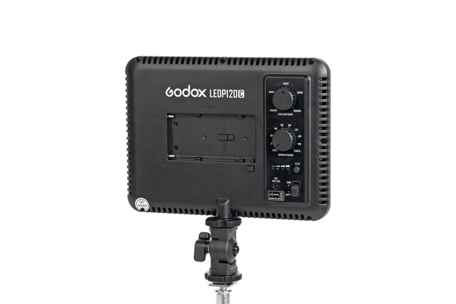 Осветитель Godox LEDP120C мощный свет для съемки