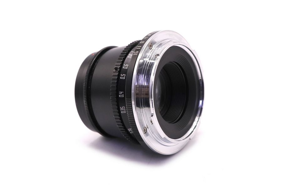TTartisan 35mm F1.4 APS-C for T-mount в упаковке