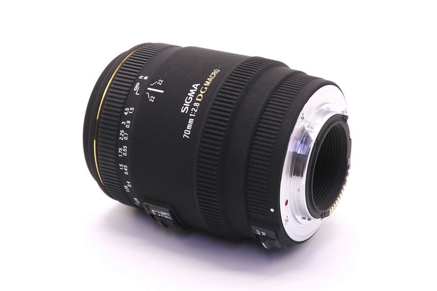 Sigma AF 70mm f/2.8 Macro EX DG Sigma SA в упаковке