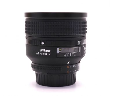 Объектив Nikon 85mm f/1.4D IF AF Nikkor в упаковке