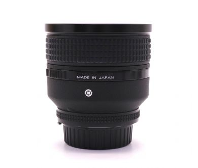 Объектив Nikon 85mm f/1.4D IF AF Nikkor в упаковке