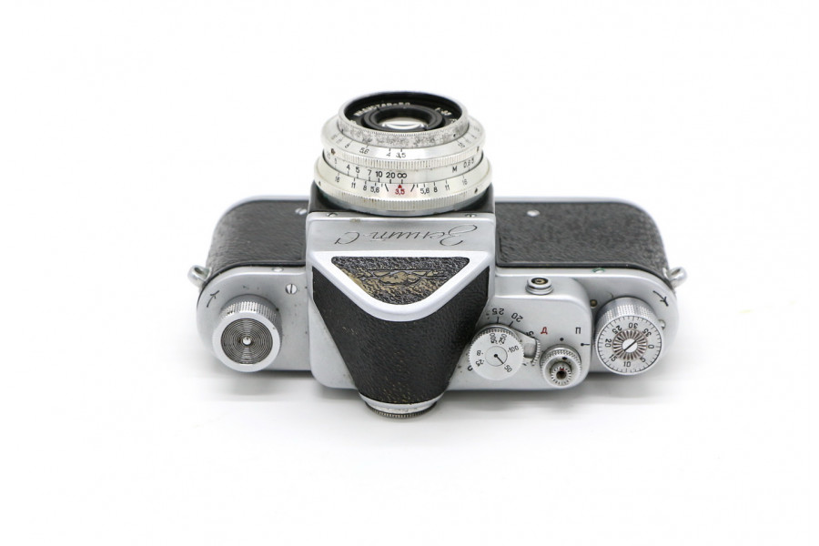 Советская зеркальная камера Зенит С + Индустар-50