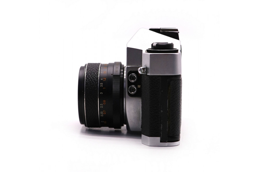 Зеркальная фотокамера Revueflex 2000 CL kit