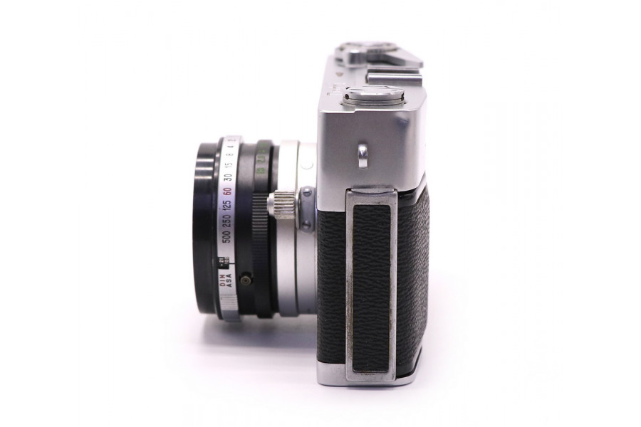 Дальномерный пленочный фотоаппарат Petri 7