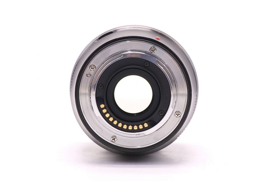 Olympus M.Zuiko Digital ED 25mm f/1.2 Pro в упаковке