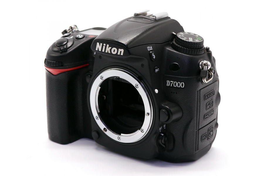 Камера Nikon D7000 body (пробег 127680 кадров)