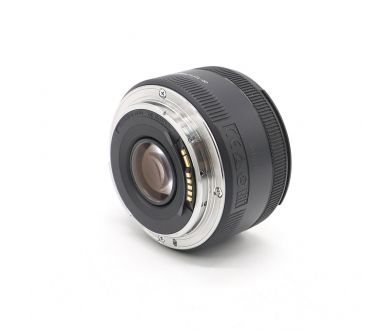 Стандартный объектив Canon EF 50mm f/1.8 STM