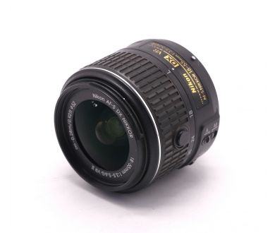 Компактный объектив Nikon 18-55mm f/3.5-5.6G AF-S VR II DX Zoom-Nikkor