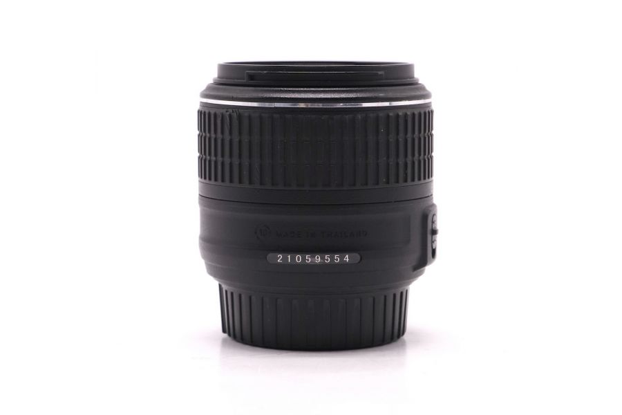 Компактный объектив Nikon 18-55mm f/3.5-5.6G AF-S VR II DX Zoom-Nikkor