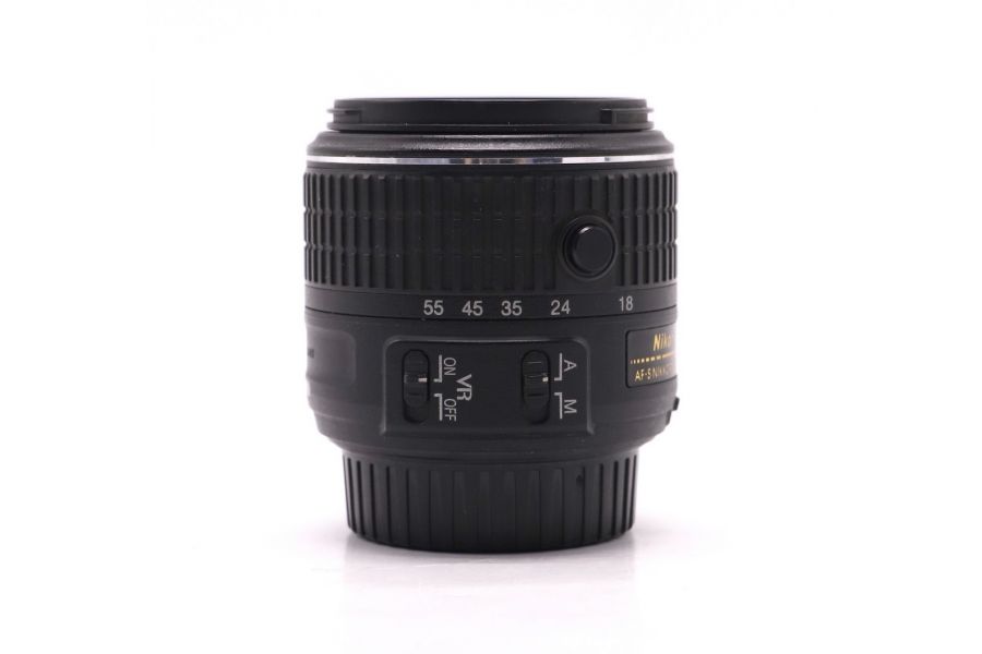 Компактный объектив Nikon 18-55mm f/3.5-5.6G AF-S VR II DX Zoom-Nikkor