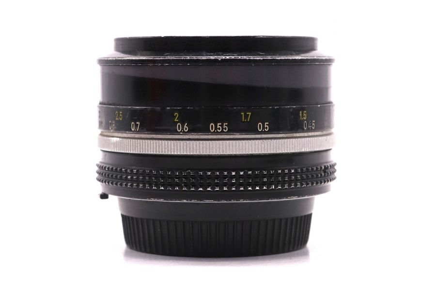 Стандартный объектив Nikon 50mm f/1.4 Nikkor