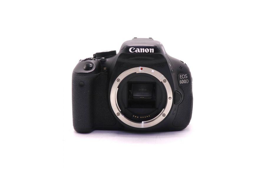 Canon EOS 600D body (пробег 2500 кадров)