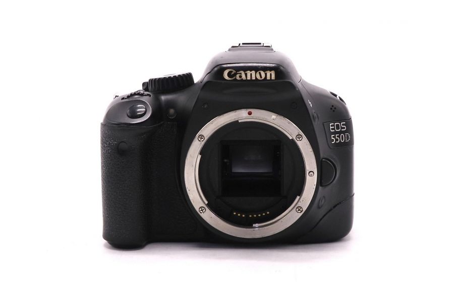 Фотокамера Canon EOS 550D body (пробег 55000 кадров)