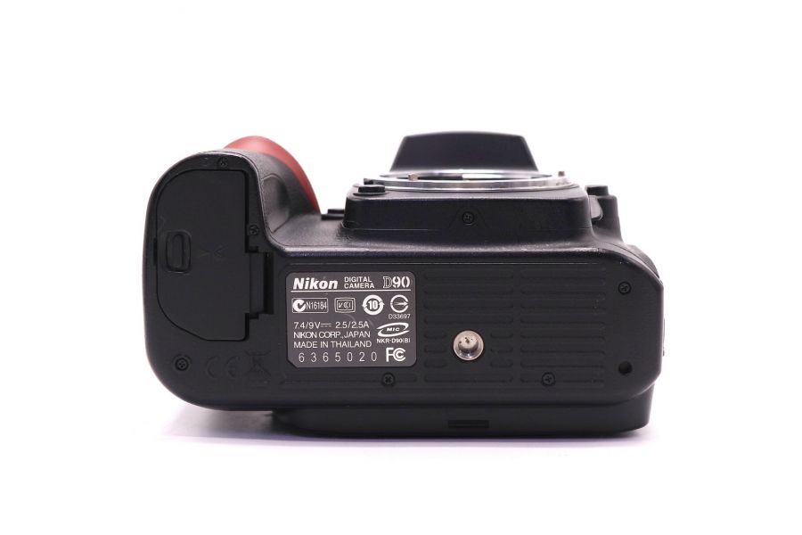 Nikon D90 body (пробег 54665 кадров)