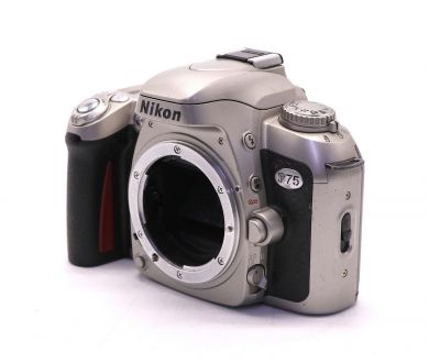 Nikon F75 body (неисправный)