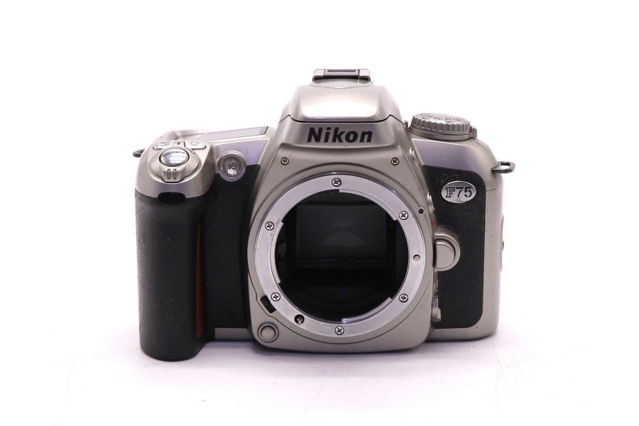 Nikon F75 body (неисправный)