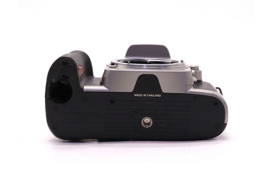 Nikon F75 body (неисправный)