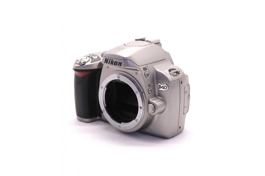 Фотоаппарат Nikon D40 body (пробег 49700 кадров)