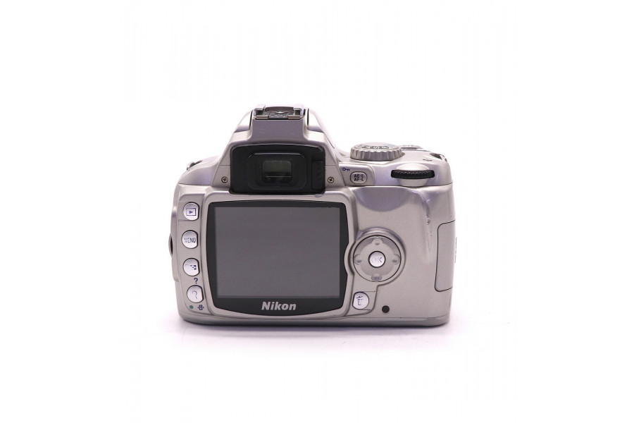 Фотоаппарат Nikon D40 body (пробег 49700 кадров)