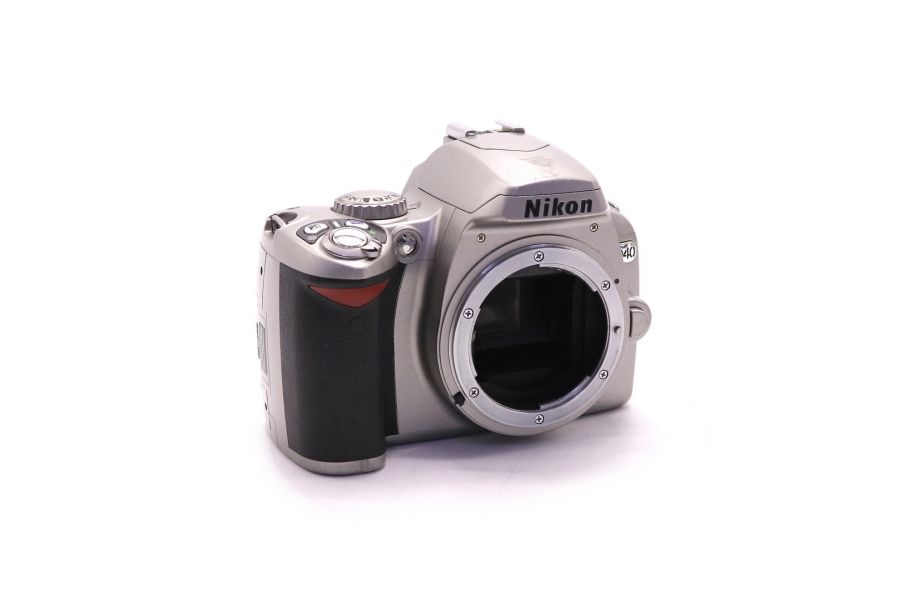 Фотоаппарат Nikon D40 body (пробег 49700 кадров)