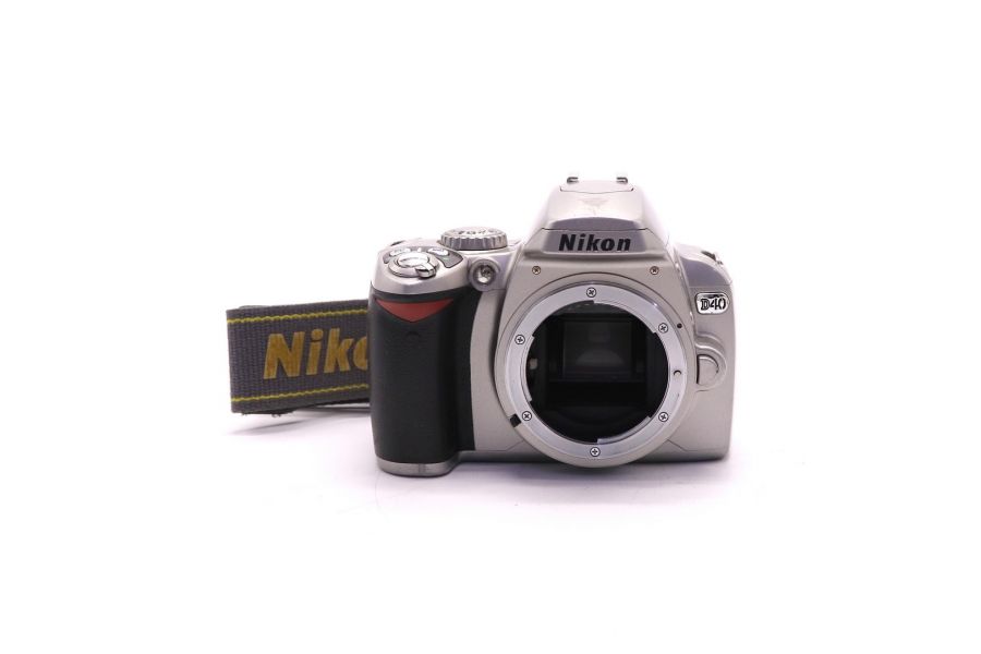 Фотоаппарат Nikon D40 body (пробег 49700 кадров)