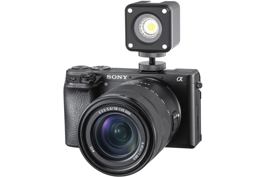 Осветитель Ulanzi L2 2172 Компактный и мощный свет