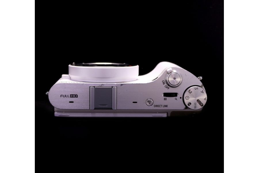 Беззеркальная фотокамера Samsung NX300 body