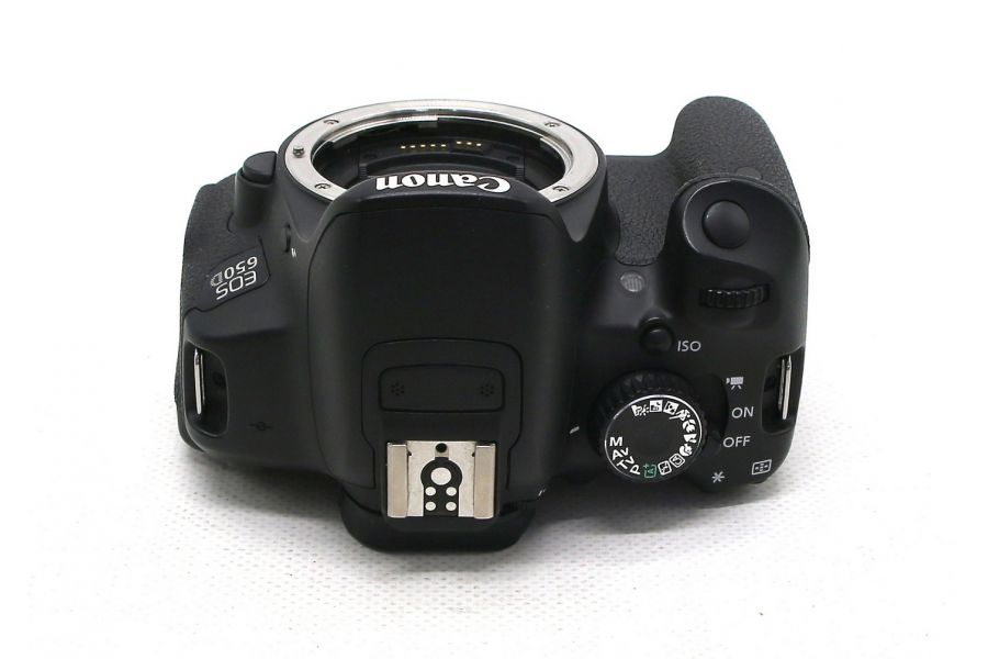 Canon EOS 650D body в упаковке (кадров 1200 кадров)