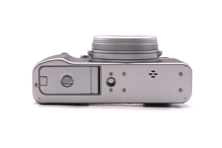 Fujifilm X100V в упаковке (пробег 250 кадров)