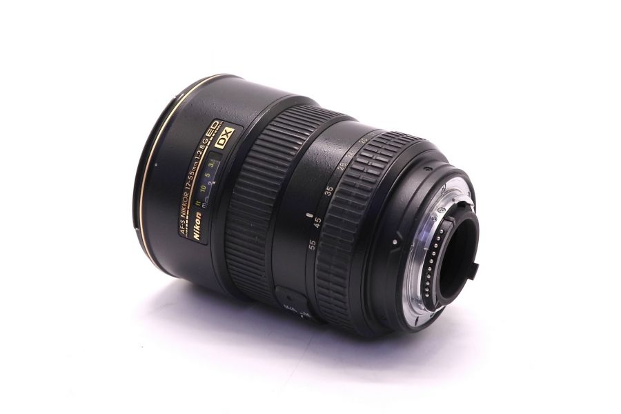 Объектив - Nikon 17-55mm f/2.8G ED-IF AF-S DX