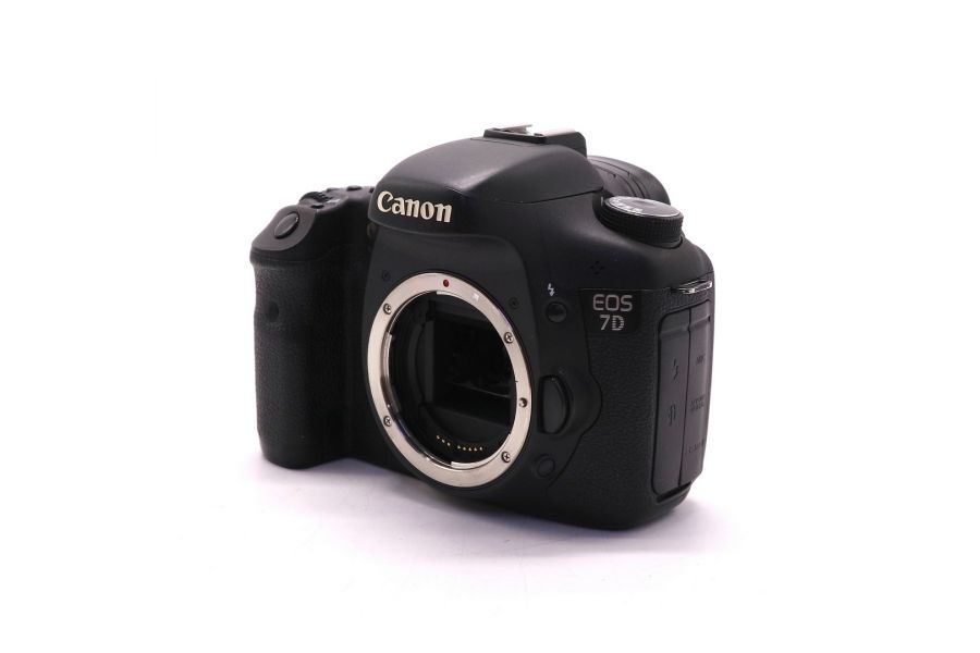 Canon EOS 7D body в упаковке (пробег 74590 кадров)