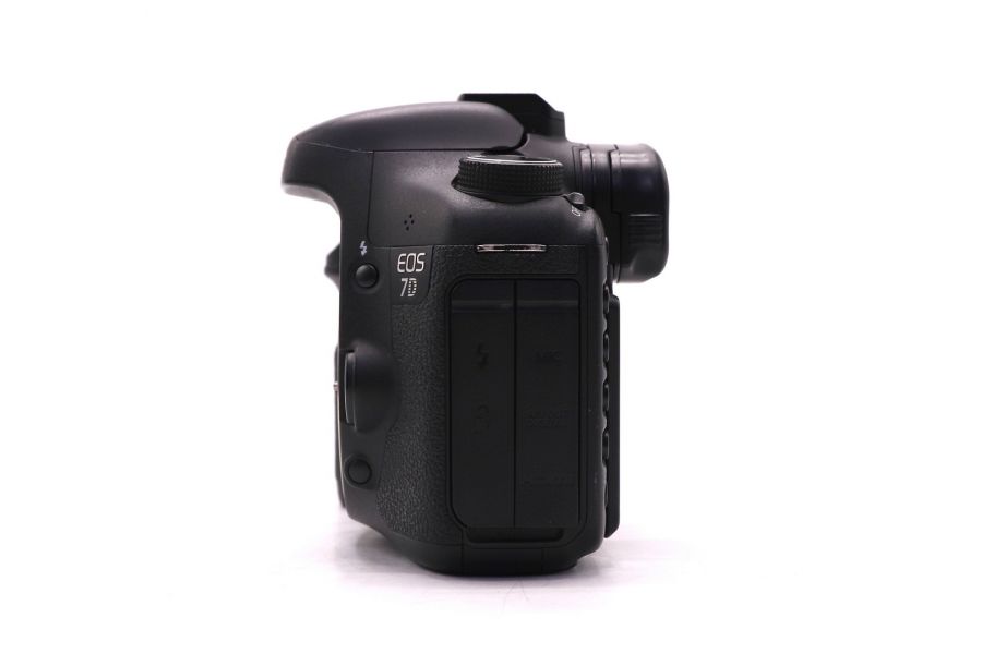 Canon EOS 7D body в упаковке (пробег 74590 кадров)