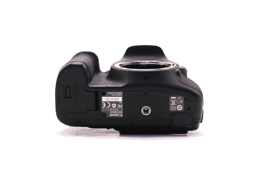 Canon EOS 7D body в упаковке (пробег 74590 кадров)