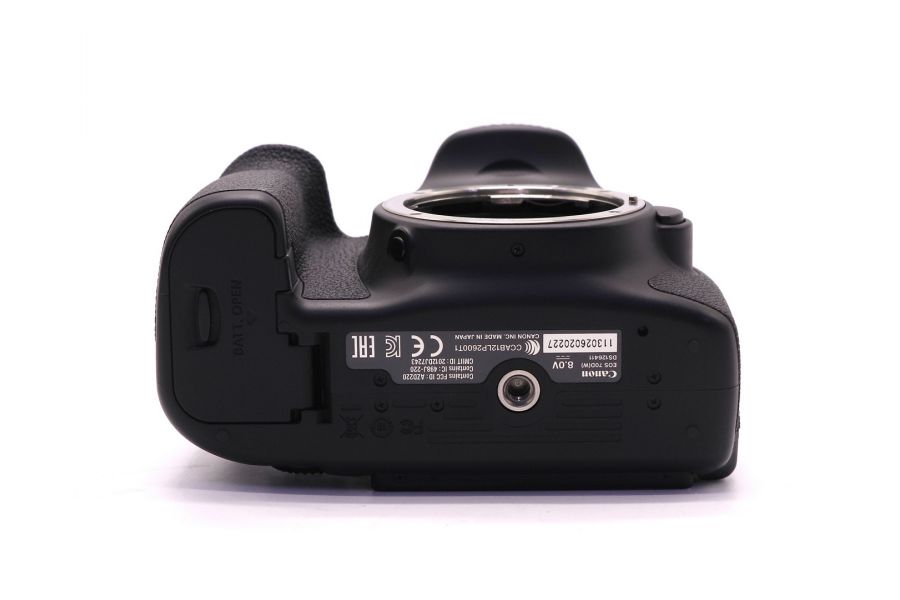 Canon EOS 70D body (пробег 8700 кадров)