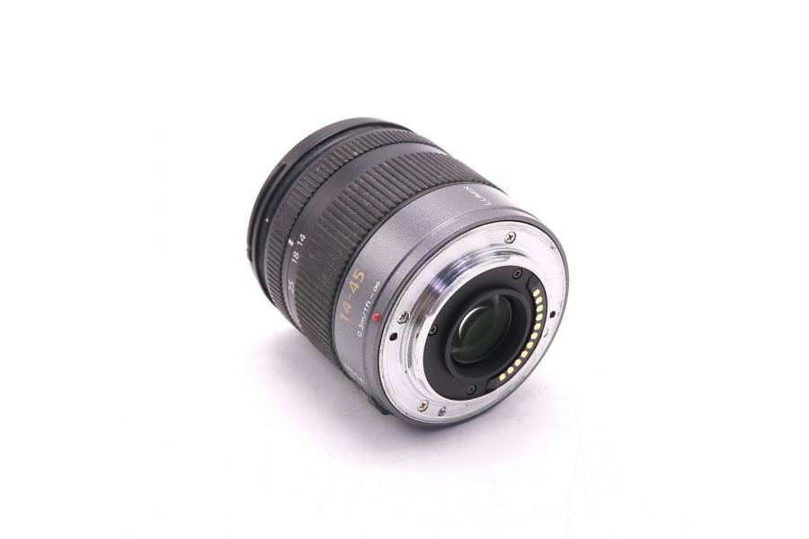 Panasonic Lumix G Vario 14-45mm f/3.5-5.6 Asph Mega O.I.S.