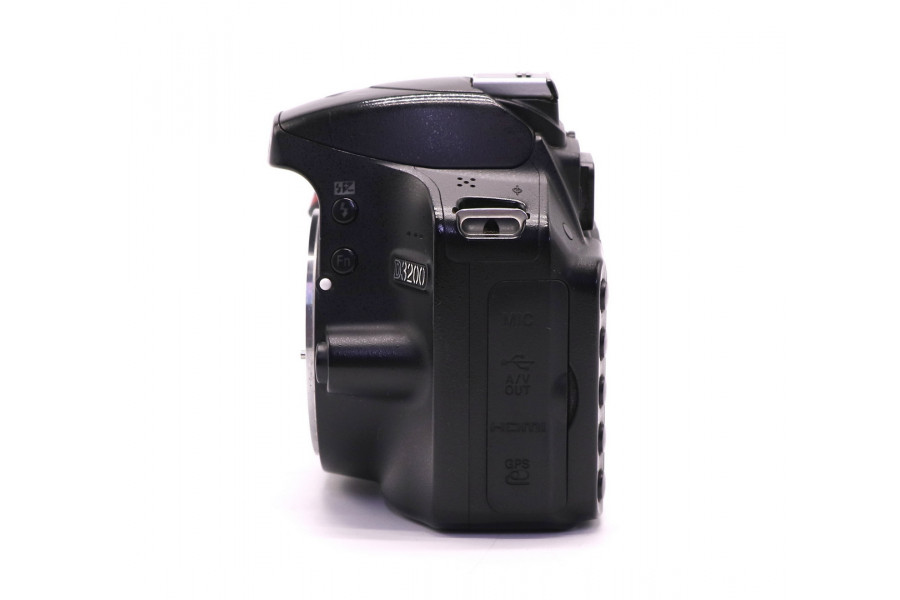 Nikon D3200 body (пробег 89000 кадров)