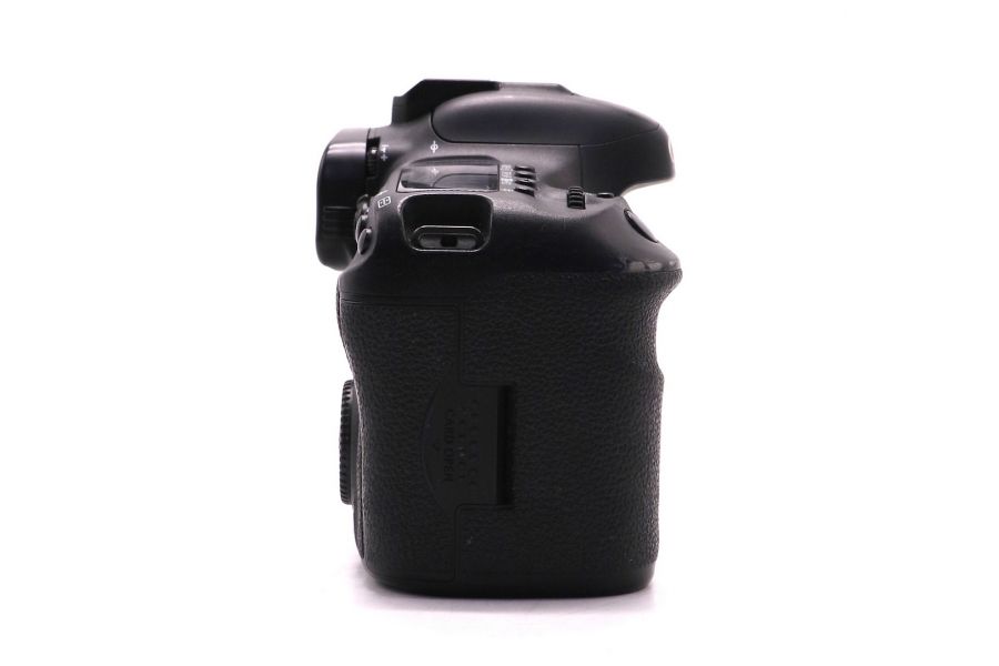 Canon EOS 7D Mark II body (пробег 42000 кадров)