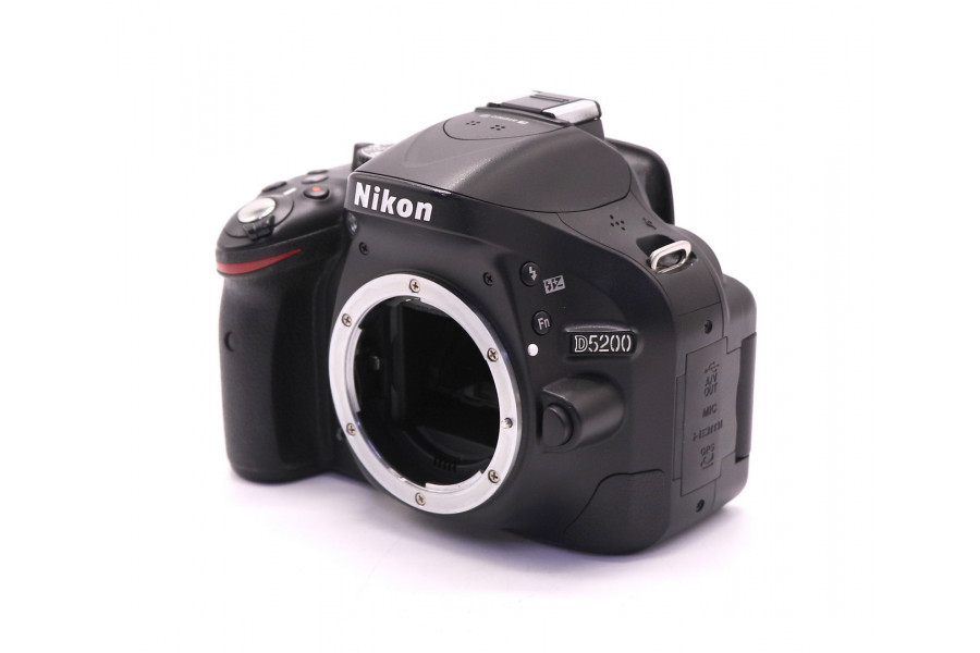 Камера Nikon D5200 body (пробег 390 кадров)
