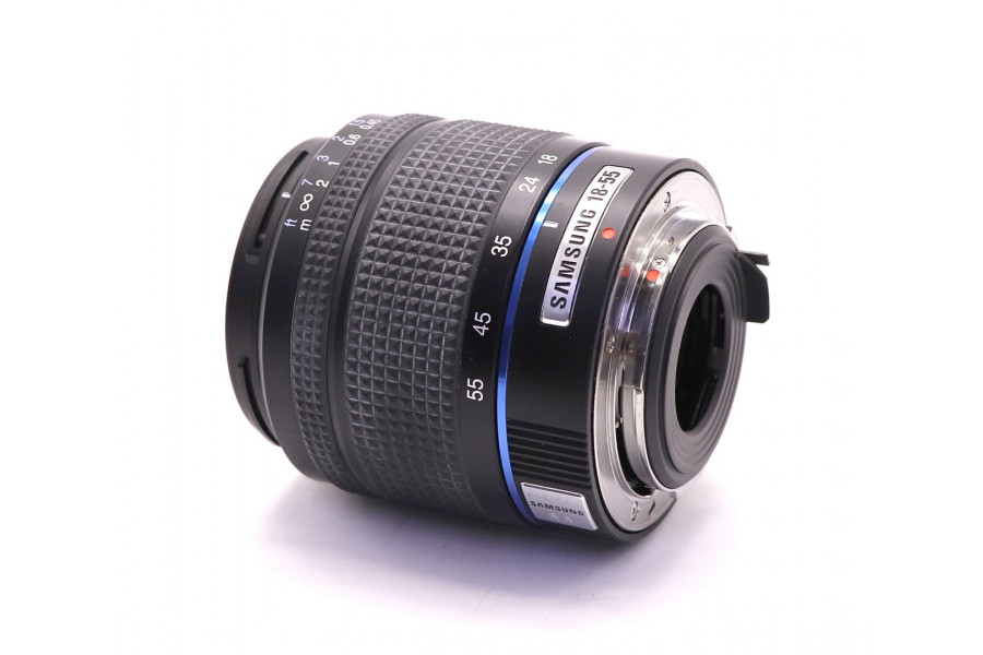 Объектив Samsung 18-55mm f/3.5-5.6 AL в упаковке